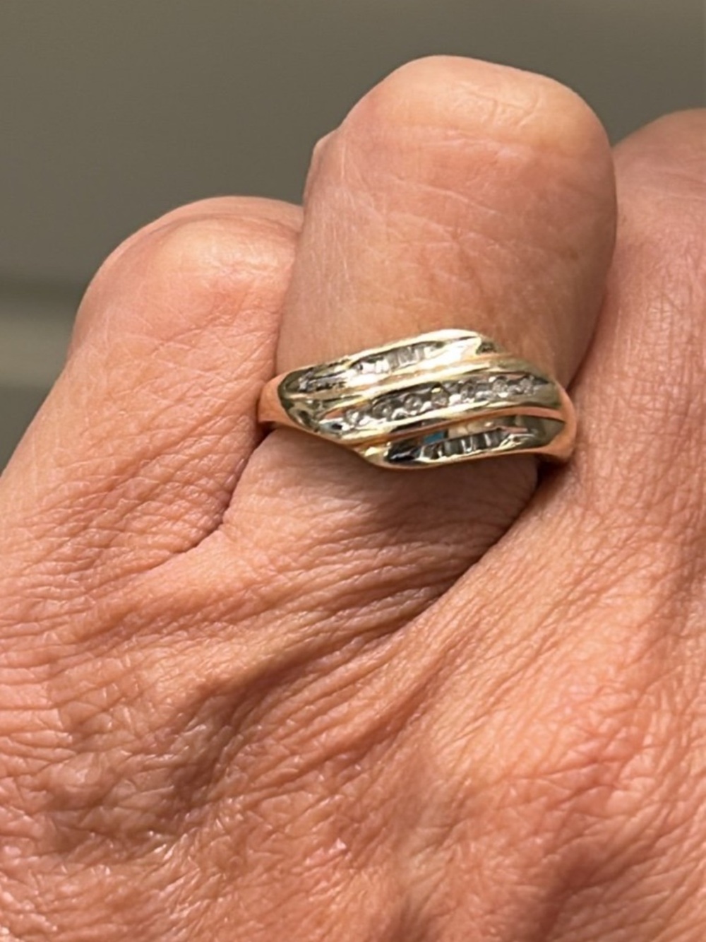 10k yg diamond ring